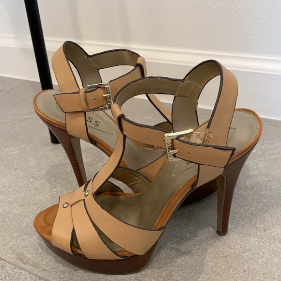 Heels - Picture 3 of 3